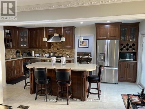 Main - 5959 Ladyburn Crescent, Mississauga, ON - Indoor Photo Showing Kitchen