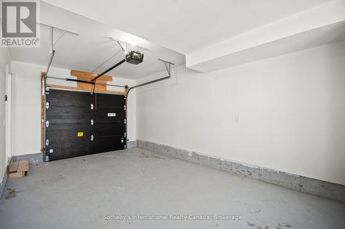 19 Mariner'S Pier Way, Orillia, ON - Indoor Photo Showing Garage