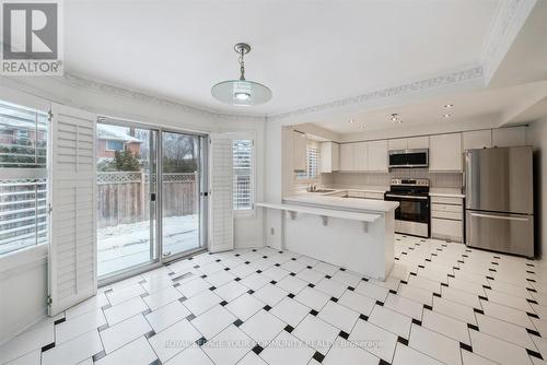 90 Tangreen Circle, Vaughan, ON - Indoor Photo Showing Kitchen With Stainless Steel Kitchen