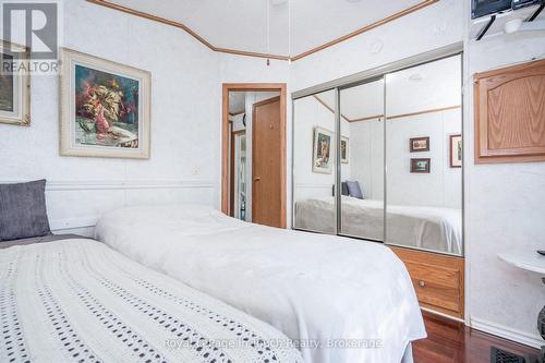 30 - 10 Winfield Drive, Tay (Victoria Harbour), ON - Indoor Photo Showing Bedroom