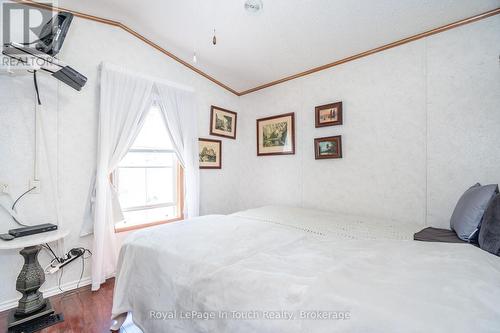 30 - 10 Winfield Drive, Tay (Victoria Harbour), ON - Indoor Photo Showing Bedroom