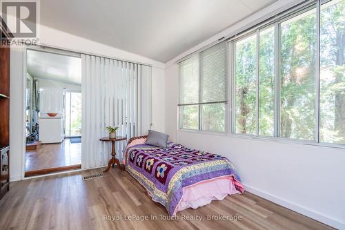 30 - 10 Winfield Drive, Tay (Victoria Harbour), ON - Indoor Photo Showing Bedroom