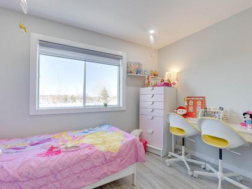 Chambre Ã Â coucher - 404-959 Av. St-Charles, Laval (Chomedey), QC - Indoor Photo Showing Bedroom