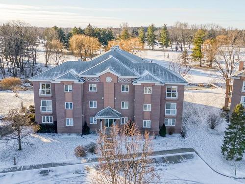 Frontage - 201-1500 Av. Du Golf, Saint-Hyacinthe, QC - Outdoor