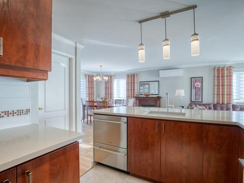 Kitchen - 201-1500 Av. Du Golf, Saint-Hyacinthe, QC - Indoor Photo Showing Kitchen