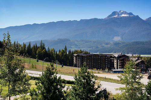 5-2080 Mackenzie Court, Revelstoke, BC - Outdoor With View