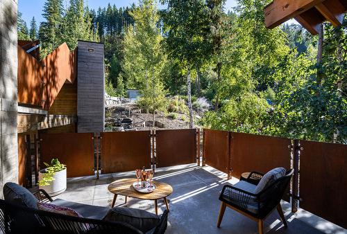 5-2080 Mackenzie Court, Revelstoke, BC - Outdoor With Deck Patio Veranda