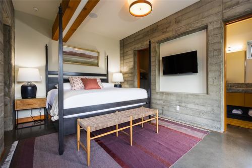 5-2080 Mackenzie Court, Revelstoke, BC - Indoor Photo Showing Bedroom