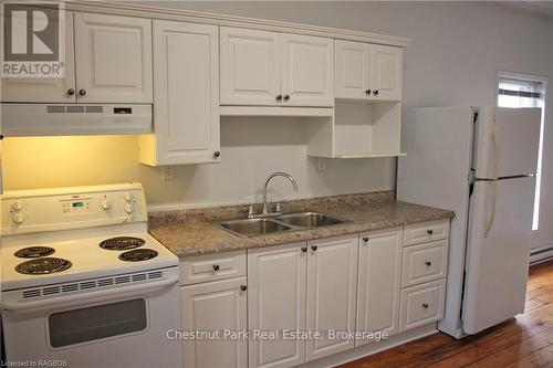 319 Berford Street, South Bruce Peninsula, ON - Indoor Photo Showing Kitchen With Double Sink