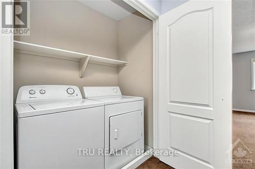 238 Calaveras Avenue, Ottawa, ON - Indoor Photo Showing Laundry Room