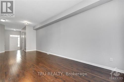 238 Calaveras Avenue, Ottawa, ON - Indoor Photo Showing Other Room