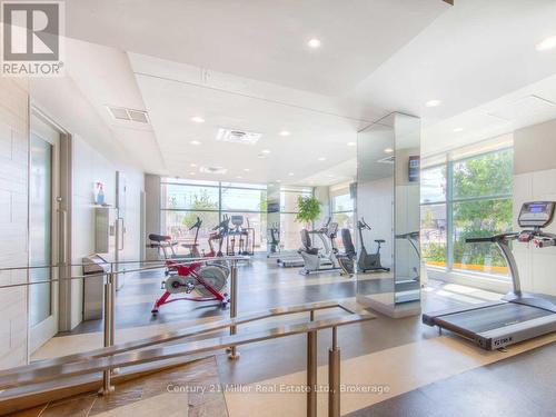 628 - 230 Queens Quay W, Toronto (Waterfront Communities), ON - Indoor Photo Showing Gym Room