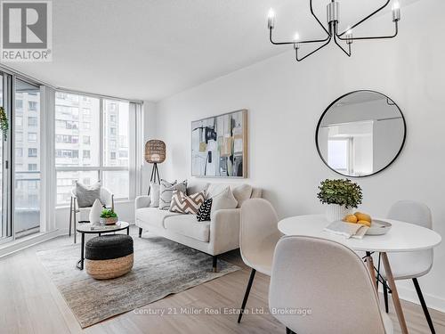 628 - 230 Queens Quay W, Toronto (Waterfront Communities), ON - Indoor