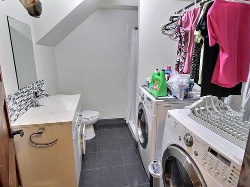 Bathroom - 161 Av. Richelieu, Rouyn-Noranda, QC - Indoor Photo Showing Laundry Room