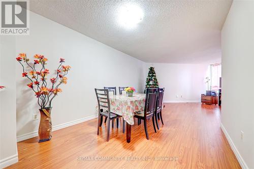 509 - 300 Alton Towers Circle, Toronto, ON - Indoor Photo Showing Dining Room