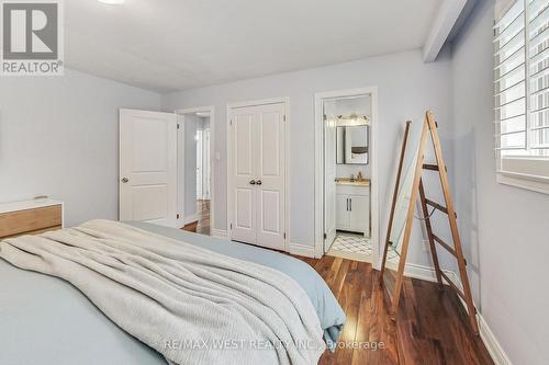 2262 Springfield Court, Mississauga, ON - Indoor Photo Showing Bedroom