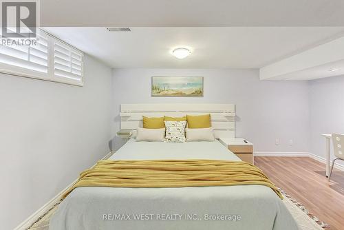 2262 Springfield Court, Mississauga, ON - Indoor Photo Showing Bedroom