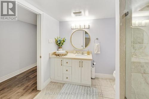 2262 Springfield Court, Mississauga, ON - Indoor Photo Showing Bathroom