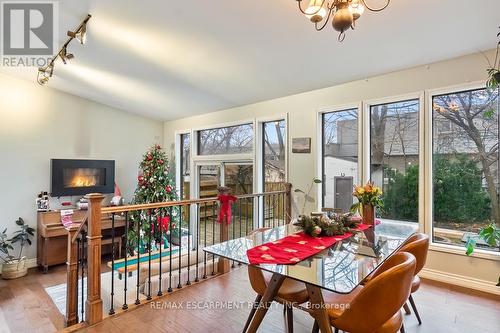 2386 Brookhurst Road, Mississauga, ON - Indoor Photo Showing Dining Room