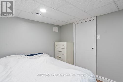 2386 Brookhurst Road, Mississauga, ON - Indoor Photo Showing Bedroom