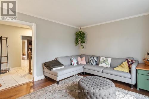 2386 Brookhurst Road, Mississauga, ON - Indoor Photo Showing Living Room