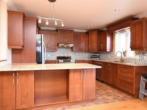 Kitchen - 7525 Rue Latouche, Brossard, QC - Indoor Photo Showing Kitchen