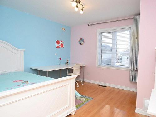 Bedroom - 7525 Rue Latouche, Brossard, QC - Indoor Photo Showing Bedroom