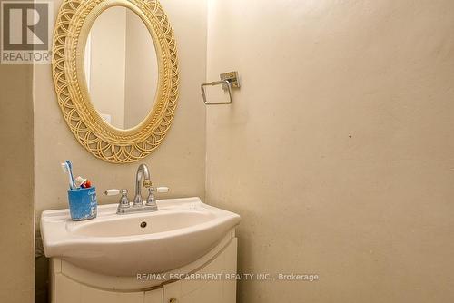 171 Owen Street, Norfolk, ON - Indoor Photo Showing Bathroom