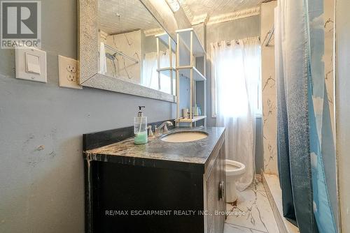 171 Owen Street, Norfolk, ON - Indoor Photo Showing Bathroom