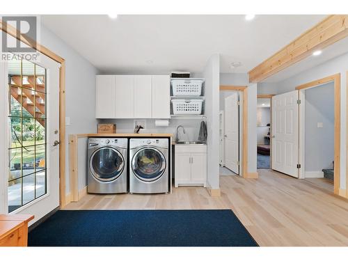 Laundry - 88 Hillcrest Way, Vernon, BC - Indoor Photo Showing Laundry Room