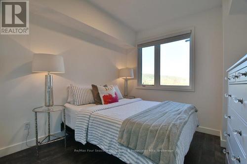 207 - 12 Beausoleil Lane, Blue Mountains (Blue Mountain Resort Area), ON - Indoor Photo Showing Bedroom