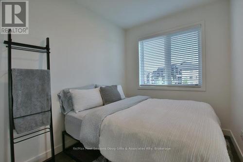 207 - 12 Beausoleil Lane, Blue Mountains (Blue Mountain Resort Area), ON - Indoor Photo Showing Bedroom