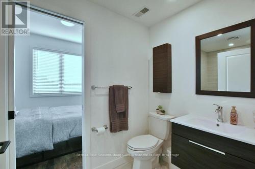 207 - 12 Beausoleil Lane, Blue Mountains (Blue Mountain Resort Area), ON - Indoor Photo Showing Bathroom