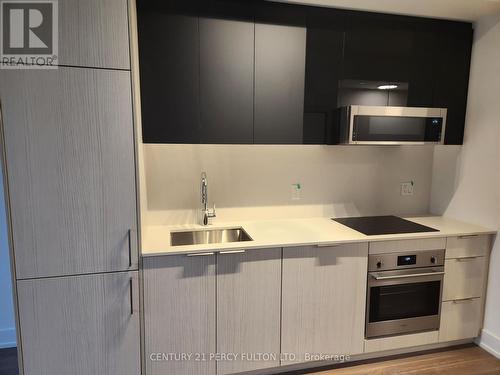 906 - 308 Jarvis Street, Toronto, ON - Indoor Photo Showing Kitchen With Upgraded Kitchen