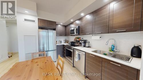 406 - 2220 Lake Shore Boulevard W, Toronto, ON - Indoor Photo Showing Kitchen With Stainless Steel Kitchen