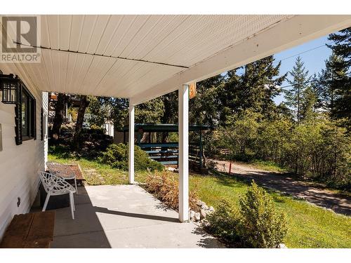 587 Mountain Drive, Vernon, BC - Outdoor With Deck Patio Veranda