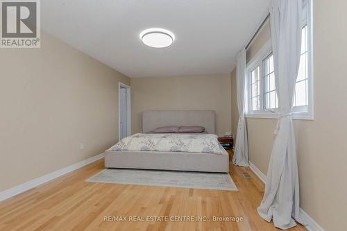 91 Sewells Lane, Brampton, ON - Indoor Photo Showing Bedroom