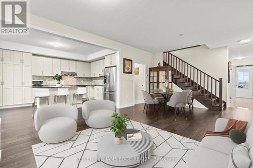 51 Starfire Crescent, Hamilton, ON - Indoor Photo Showing Living Room