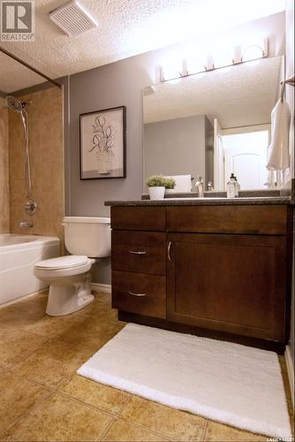 307 2233 St Henry Avenue, Saskatoon, SK - Indoor Photo Showing Bathroom