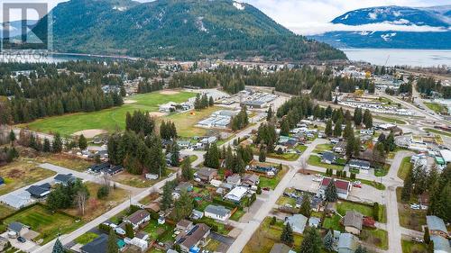 712 Conn Street, Sicamous, BC 