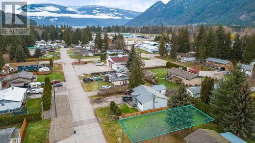 712 Conn Street, Sicamous, BC 