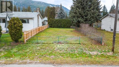 712 Conn Street, Sicamous, BC 