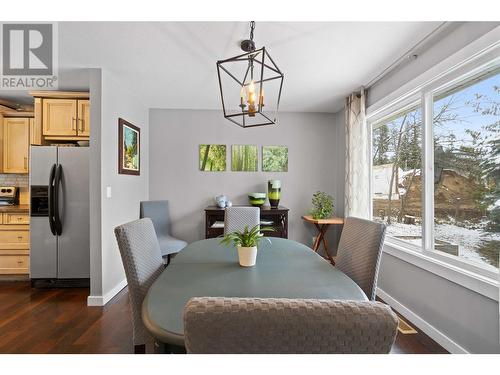 2650 30 Avenue Ne, Salmon Arm, BC - Indoor Photo Showing Dining Room