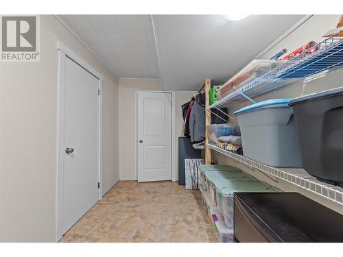 2650 30 Avenue Ne, Salmon Arm, BC - Indoor With Storage