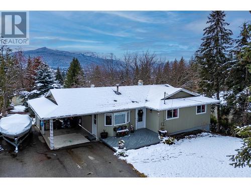 2650 30 Avenue Ne, Salmon Arm, BC - Outdoor