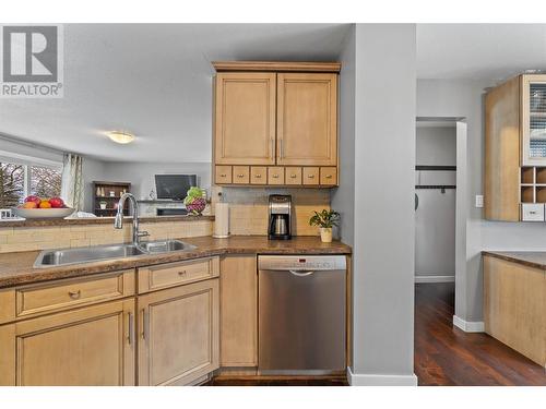 2650 30 Avenue Ne, Salmon Arm, BC - Indoor Photo Showing Kitchen With Double Sink