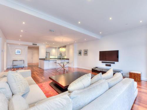 Salon - 404-1000 Rue De La Commune E., Montréal (Ville-Marie), QC - Indoor Photo Showing Living Room