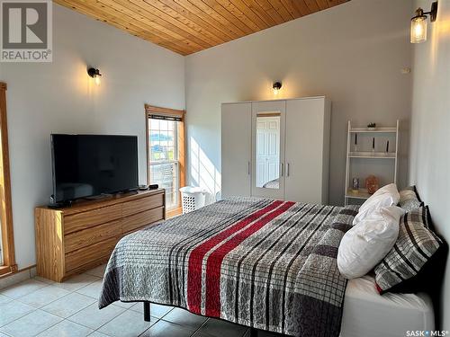 74 Nunn Street, La Ronge, SK - Indoor Photo Showing Bedroom