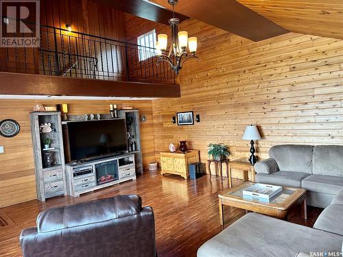 74 Nunn Street, La Ronge, SK - Indoor Photo Showing Living Room