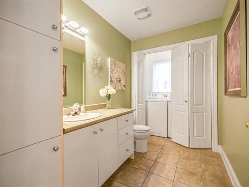 Salle d'eau - 25 Rue Du Boisé, Lachute, QC - Indoor Photo Showing Bathroom